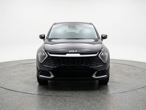 Used 2025 Kia Sportage LX AWD/4WD image 2