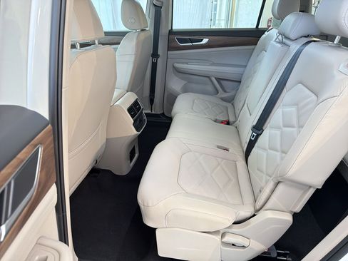 New 2026 Volkswagen Atlas SE FWD image 15