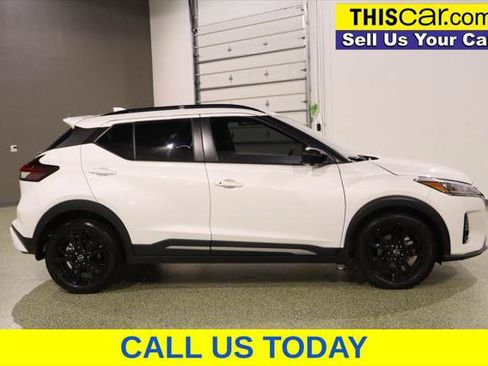 Used 2024 Nissan Kicks SR w/ SR Premium Package FWD image 9