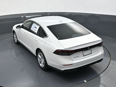 Used 2025 Honda Accord LX image 20