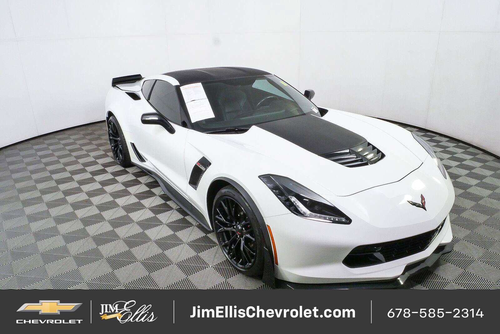 Used 2018 Chevrolet Corvette Z06 RWD image 1