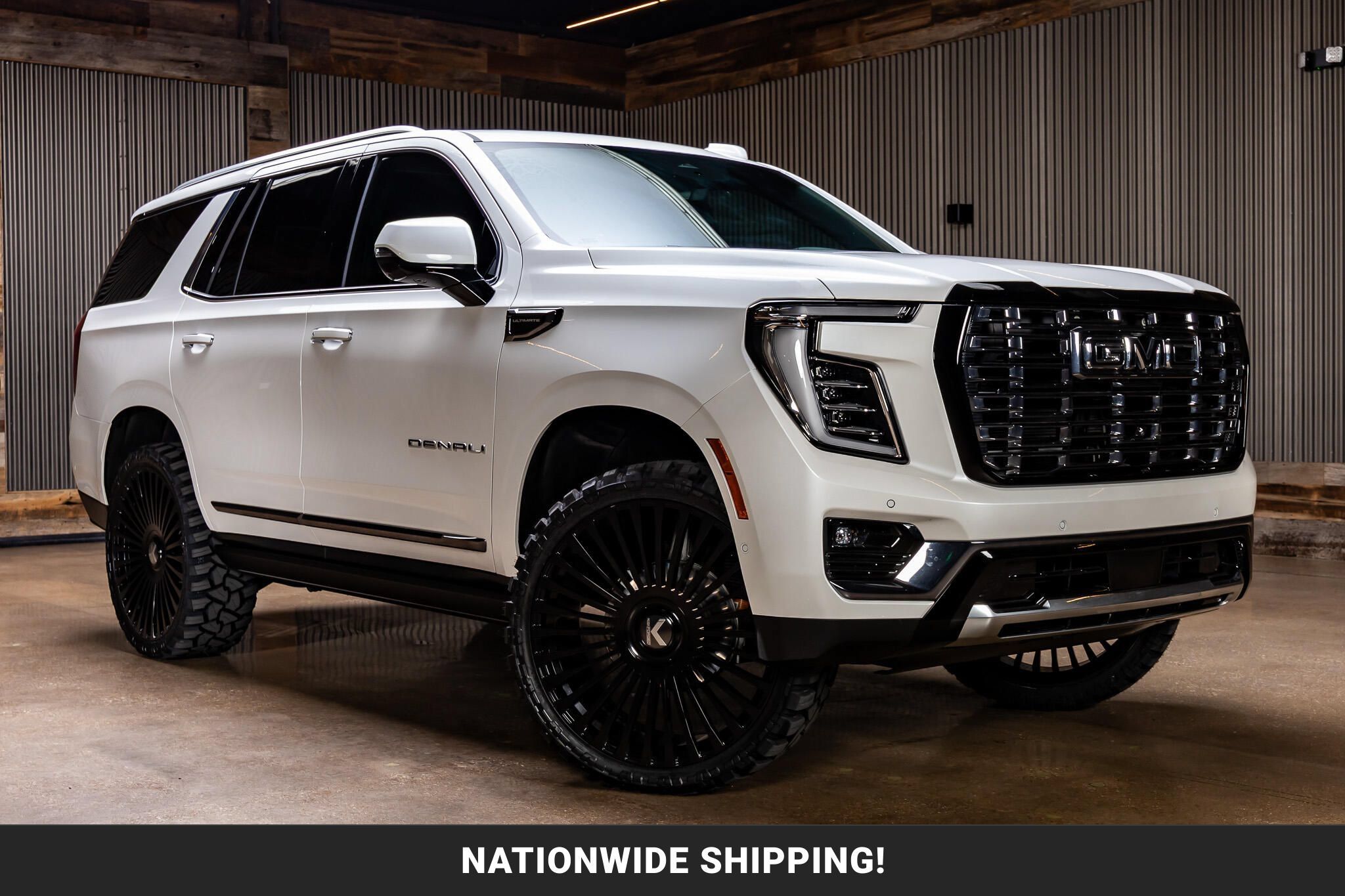Used 2025 GMC Yukon Denali Ultimate w/ LPO, Floor Liner Package AWD/4WD image 1