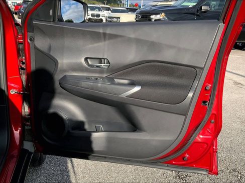 Used 2024 Nissan Kicks SV image 22