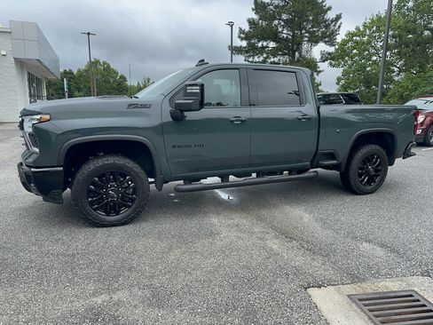 Used 2025 Chevrolet Silverado 2500 LTZ w/ Trail Boss Package AWD/4WD image 48