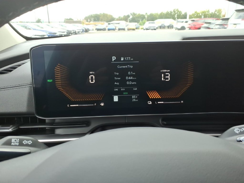 New 2027 Kia Carnival EX FWD image 23