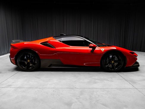 Used 2021 Ferrari SF90 Stradale image 17