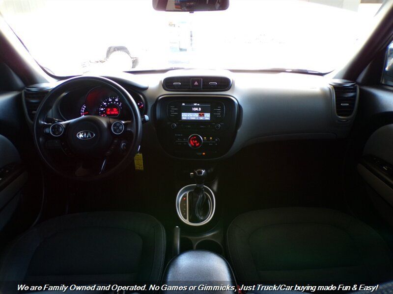 Used 2017 Kia Soul + FWD image 30