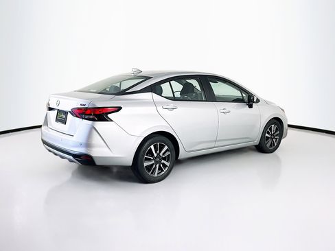 Used 2024 Nissan Versa SV FWD image 9