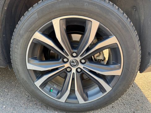 Used 2018 Lexus RX 450hL Premium w/ Premium Package AWD/4WD image 26