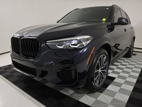 Used 2022 BMW X5 M50i w/ Parking Assistance Package AWD/4WD image 1