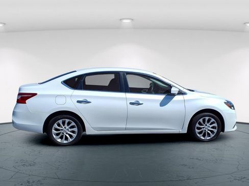 Used 2019 Nissan Sentra SV image 8