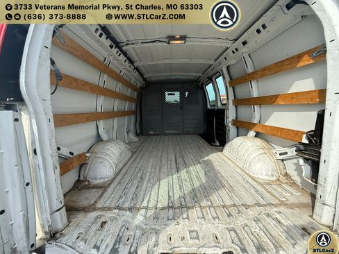 Used 2014 GMC Savana 2500 RWD image 10