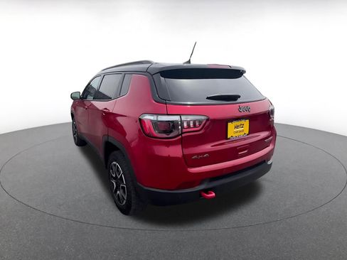 Used 2025 Jeep Compass Trailhawk AWD/4WD image 11