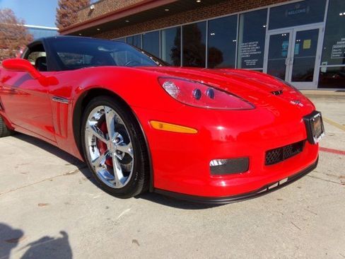 Used 2012 Chevrolet Corvette Grand Sport w/ 3LT Preferred Equipment Group image 3