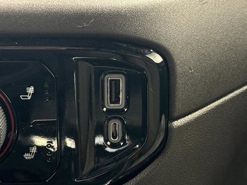 Used 2022 Chevrolet Silverado 1500 LT Trail Boss w/ LT Trail Boss Premium Package image 25