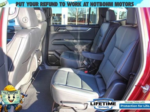 Used 2024 GMC Acadia AT4 image 13