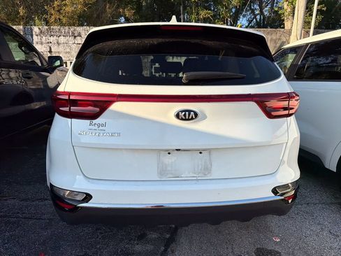 Used 2020 Kia Sportage LX AWD/4WD image 4