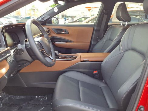 Used 2026 Toyota Crown Limited image 17