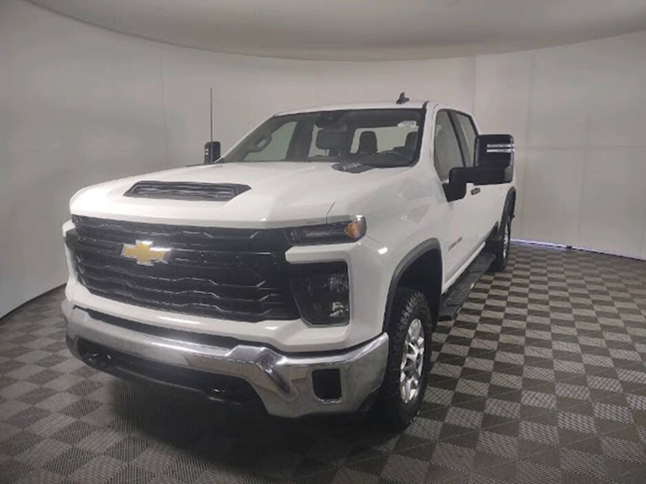 Used 2024 Chevrolet Silverado 2500 W/T w/ WT Fleet Convenience Package AWD/4WD image 4
