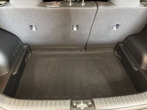 Used 2025 Kia Soul LX w/ LX Technology Package FWD image 29