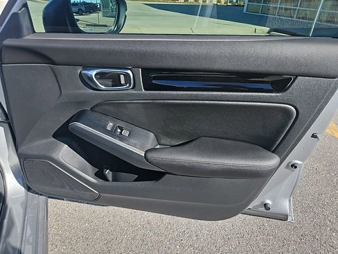 Used 2025 Honda Civic Sport image 25