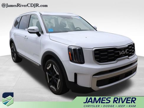 Used 2025 Kia Telluride S AWD/4WD image 10