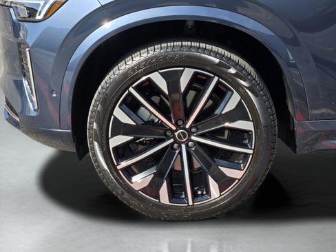 Used 2026 Volvo XC90 B6 Plus w/ Protection Package Premier AWD/4WD image 37