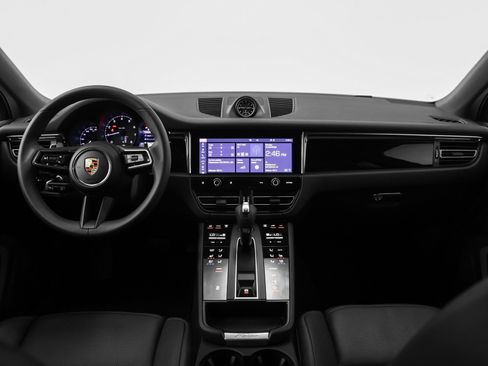 Certified 2026 Porsche Macan AWD/4WD image 27