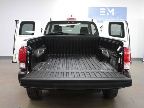 Used 2021 Toyota Tacoma SR image 8