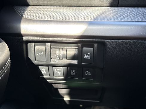 Used 2019 Subaru Outback 2.5i Premium image 16