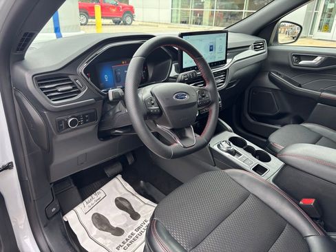 Used 2025 Ford Escape ST-Line w/ Tech Pack #1 image 21