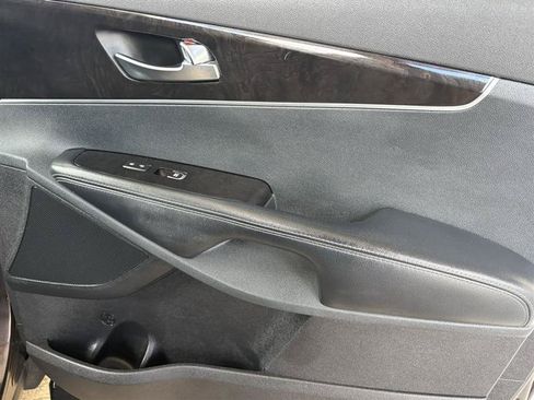 Used 2018 Kia Sorento EX FWD image 29