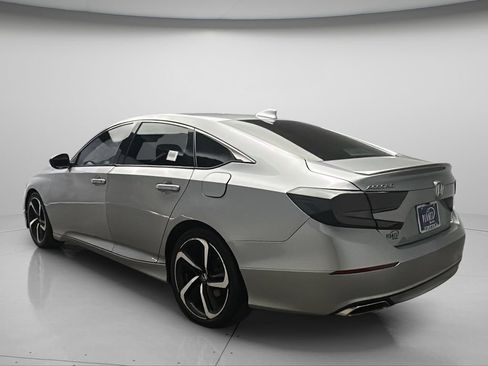 Used 2019 Honda Accord Sport image 4