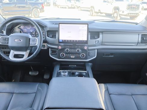 Certified 2024 Ford Expedition Max XLT image 23