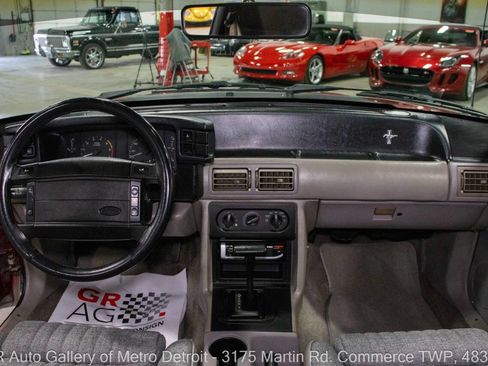 Used 1991 Ford Mustang GT RWD image 16