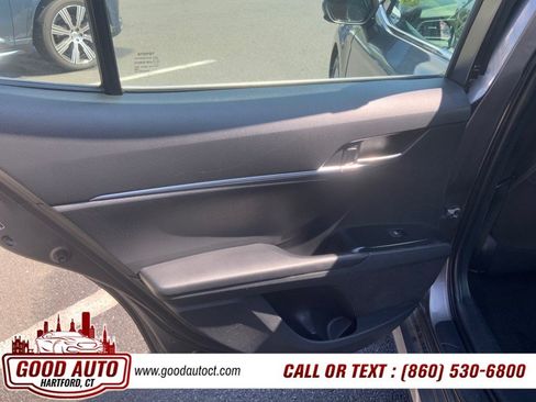 Used 2019 Toyota Camry LE FWD image 8