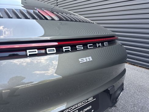 Used 2023 Porsche 911 Carrera image 7