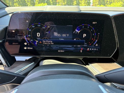 Used 2026 Chevrolet Suburban Premier image 31