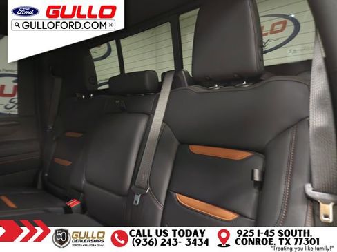 Used 2025 GMC Sierra 2500 AT4 w/ AT4 Premium Plus Package image 14