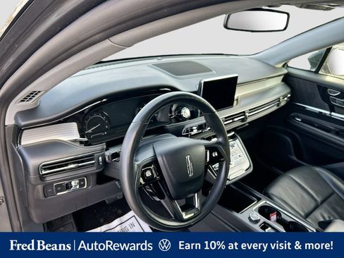 Used 2022 Lincoln Corsair AWD w/ Premium Package image 13