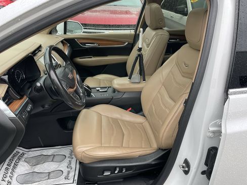 Used 2019 Cadillac XT5 Platinum AWD/4WD image 27