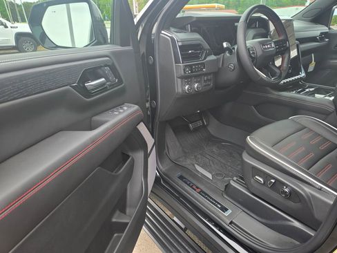 New 2026 GMC Yukon AT4 Ultimate AWD/4WD image 6