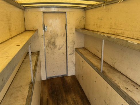 Used 2008 Chevrolet Express 3500 RWD image 8