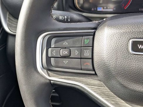 Used 2024 Jeep Wagoneer Series II w/ Flexible Seating Group RWD image 22