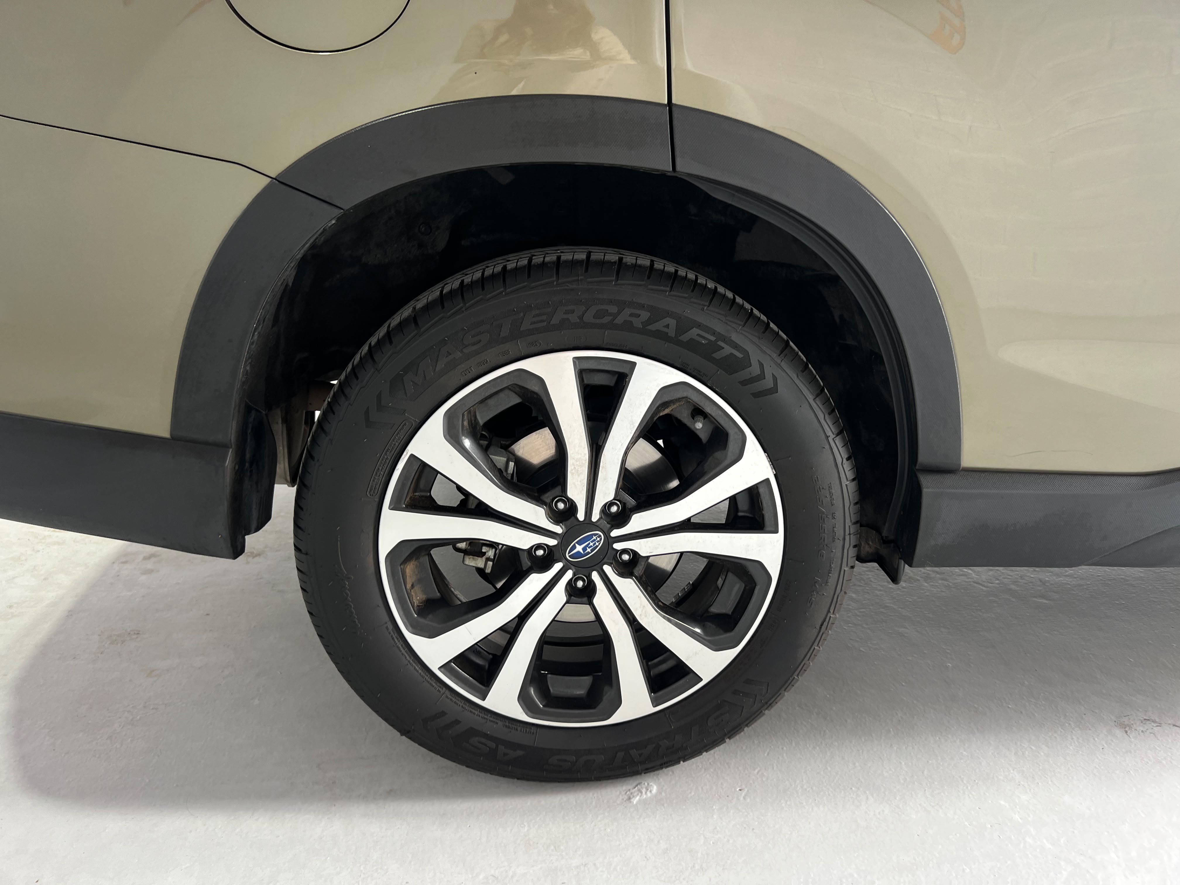 Used 2023 Subaru Forester Limited AWD/4WD image 10