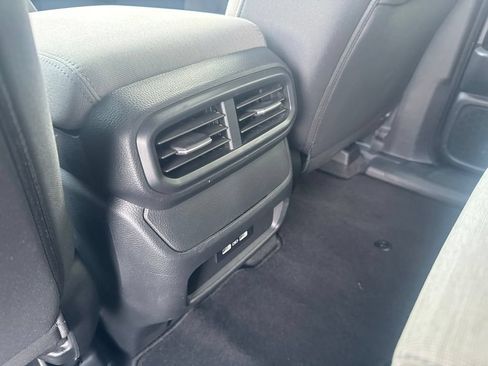 Used 2023 Honda Pilot LX image 29