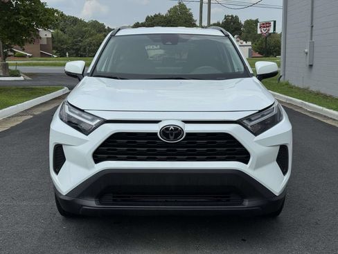 Used 2024 Toyota RAV4 XLE FWD image 25