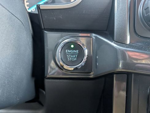 Used 2022 Ford F150 XLT w/ Equipment Group 302A High image 16