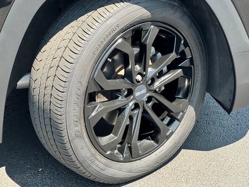 Used 2019 GMC Terrain SLE w/ Driver Convenience Package AWD/4WD image 9