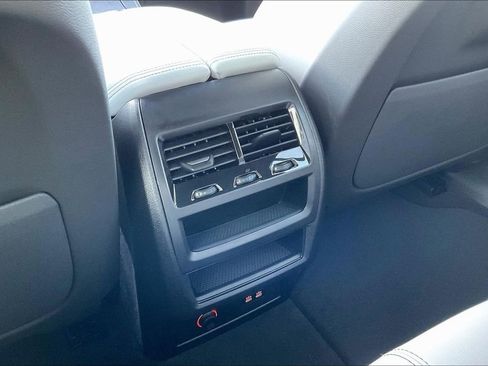 Used 2025 BMW X5 xDrive50e w/ M Sport Package AWD/4WD image 10